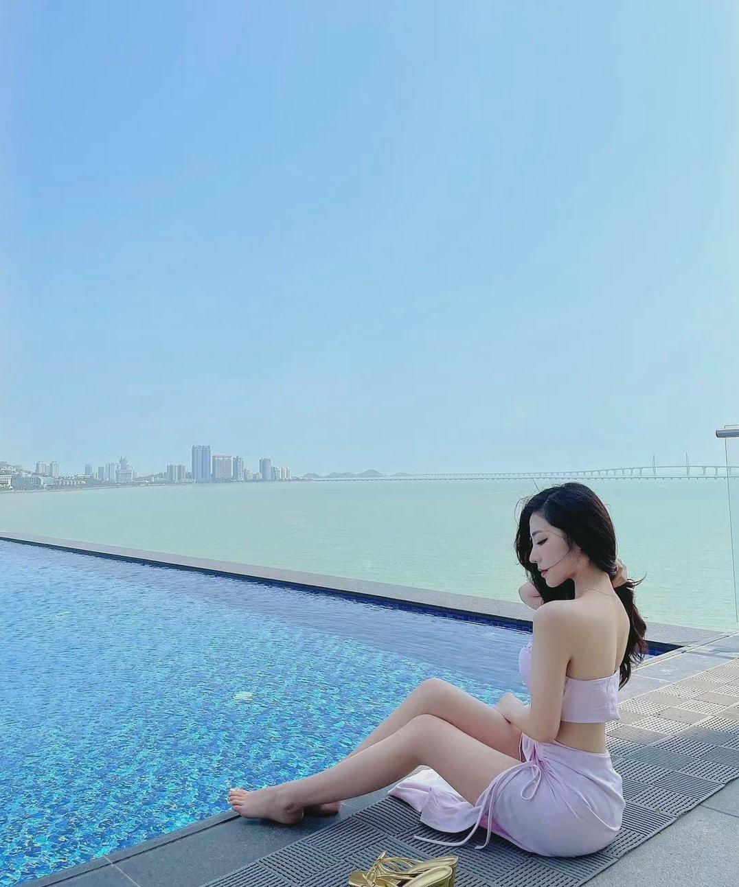 c.jpg