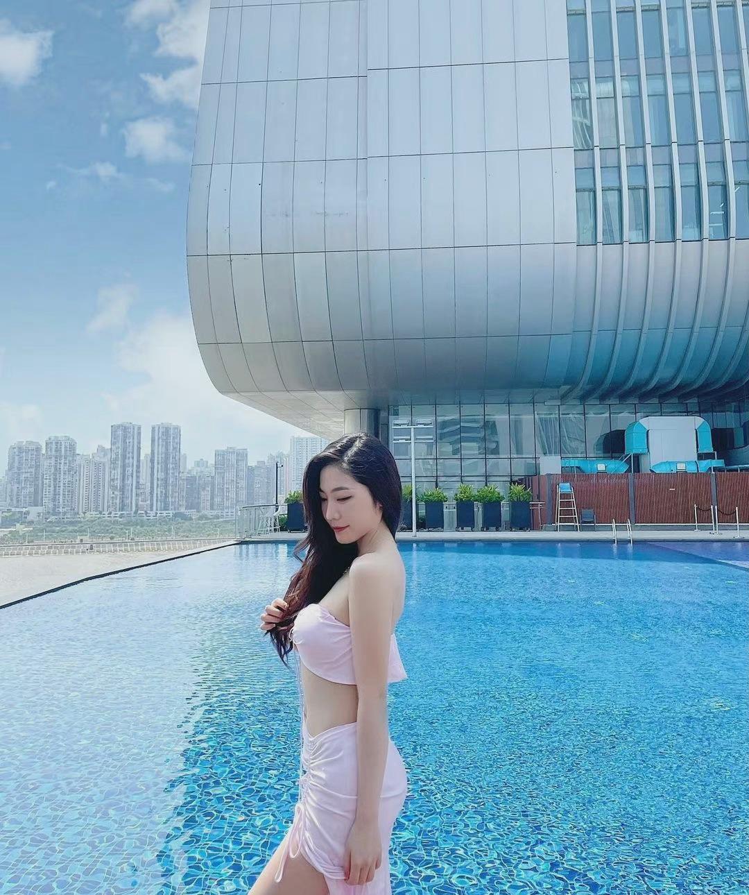 c.jpg