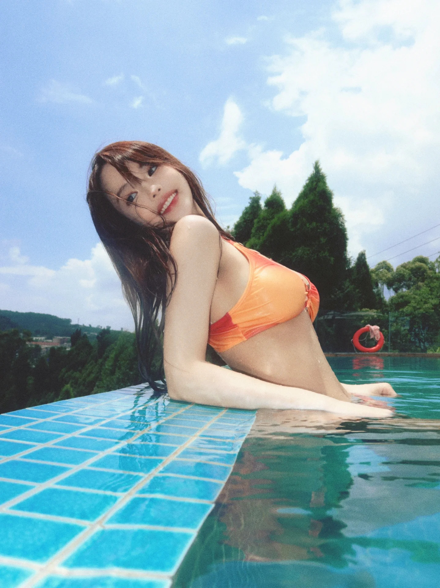 c.jpg