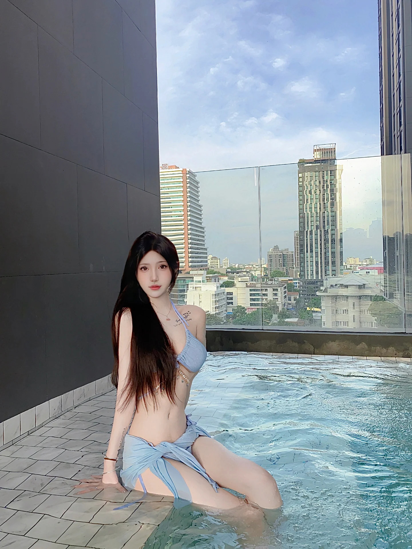 c.jpg