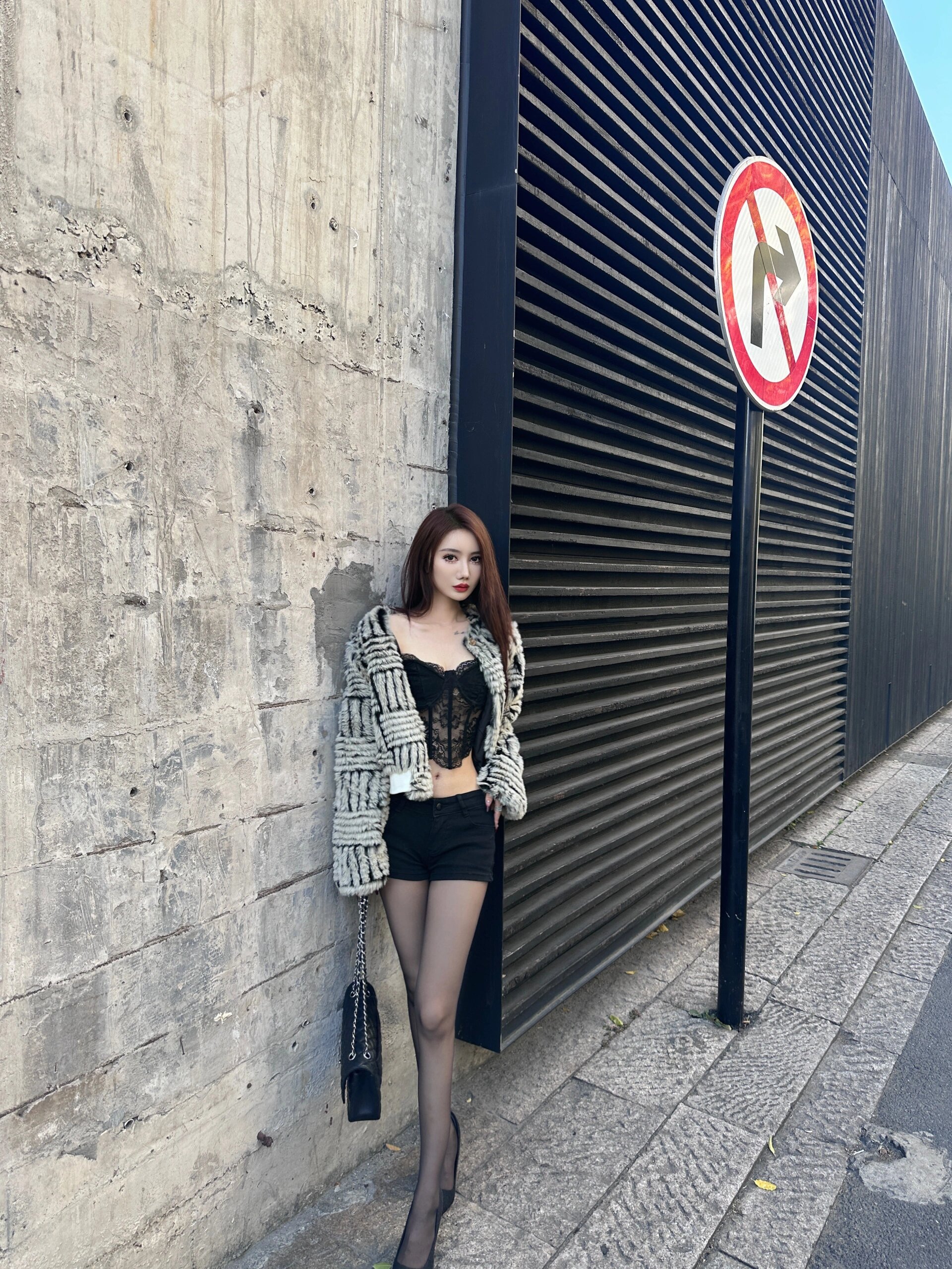 c.jpg