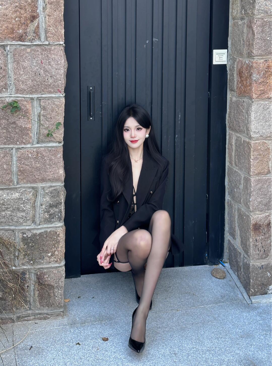 c.jpg