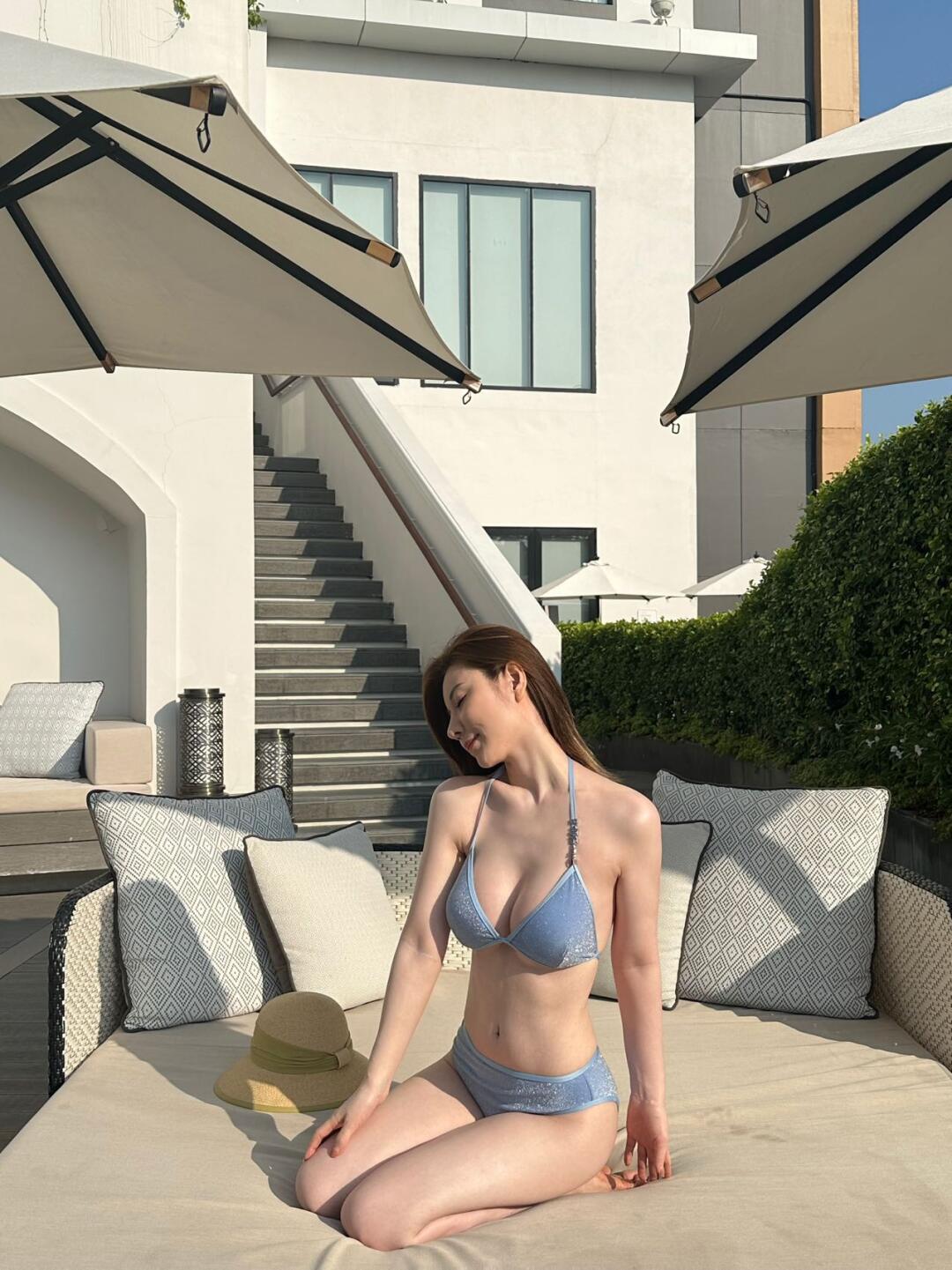c.jpg