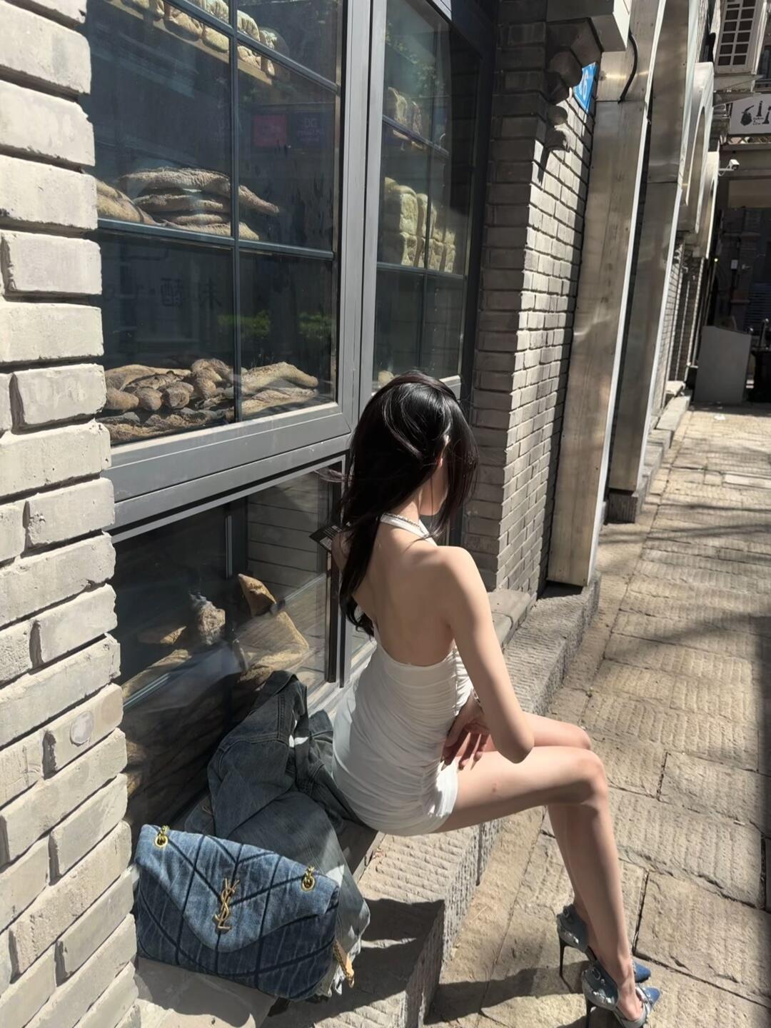 c.jpg