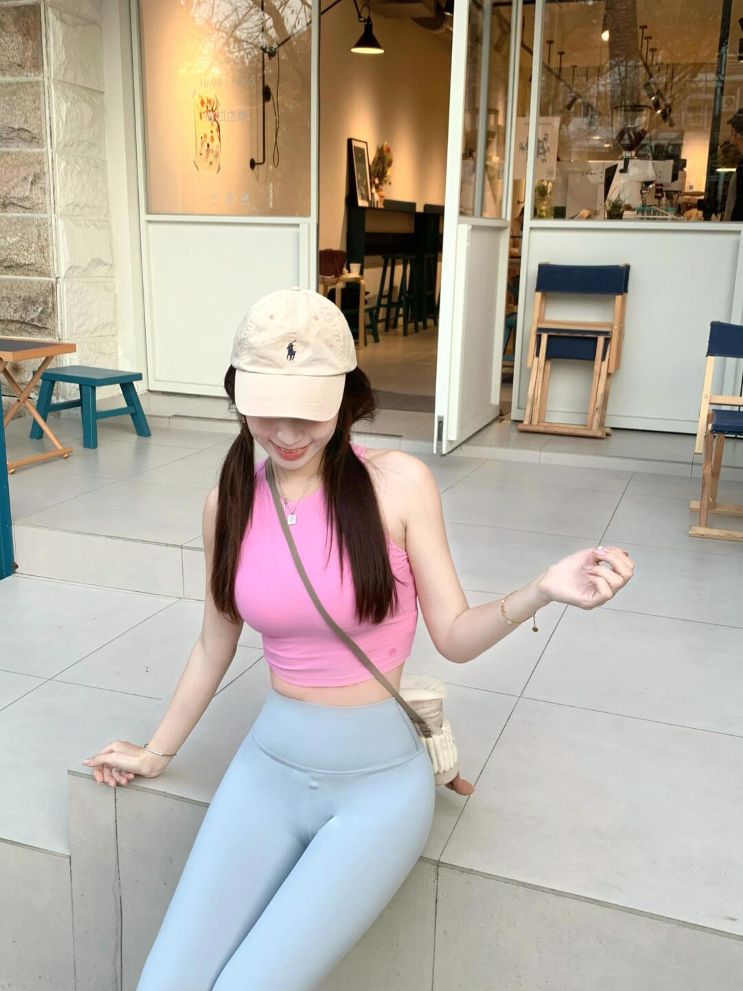 c.jpg