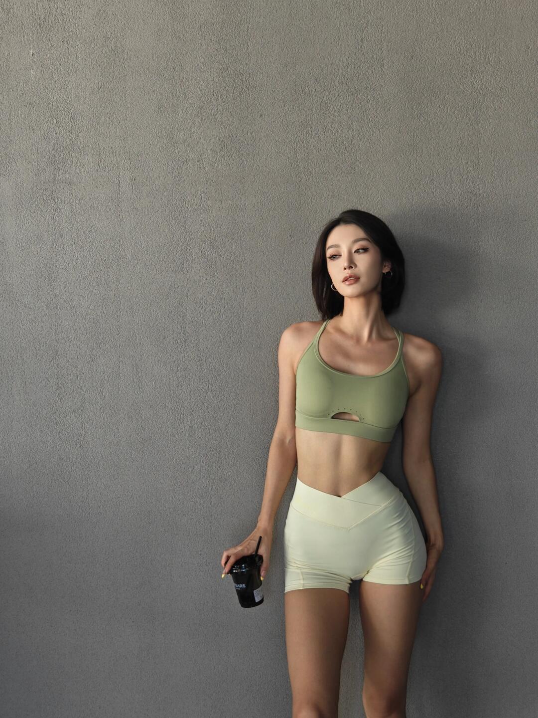 c.jpg