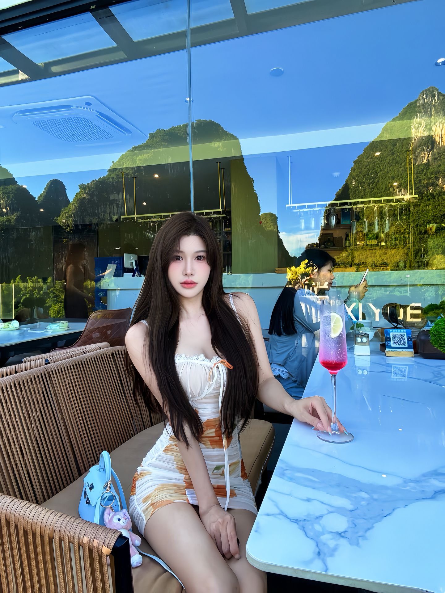 c.jpg