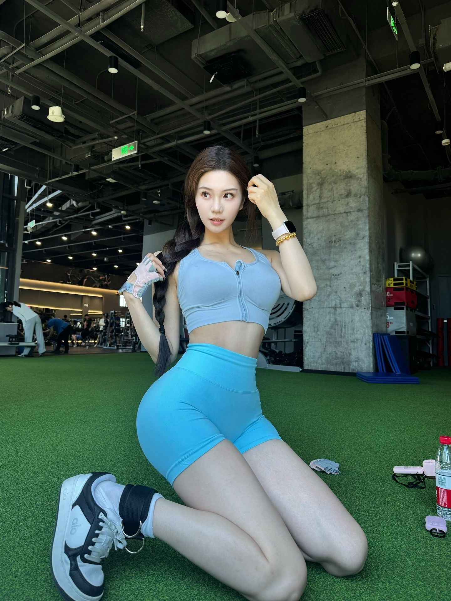 c.jpg