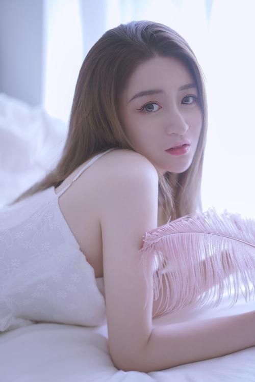 荧蒂女装旗舰店