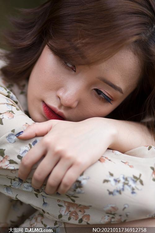 汐颜服饰旗舰店