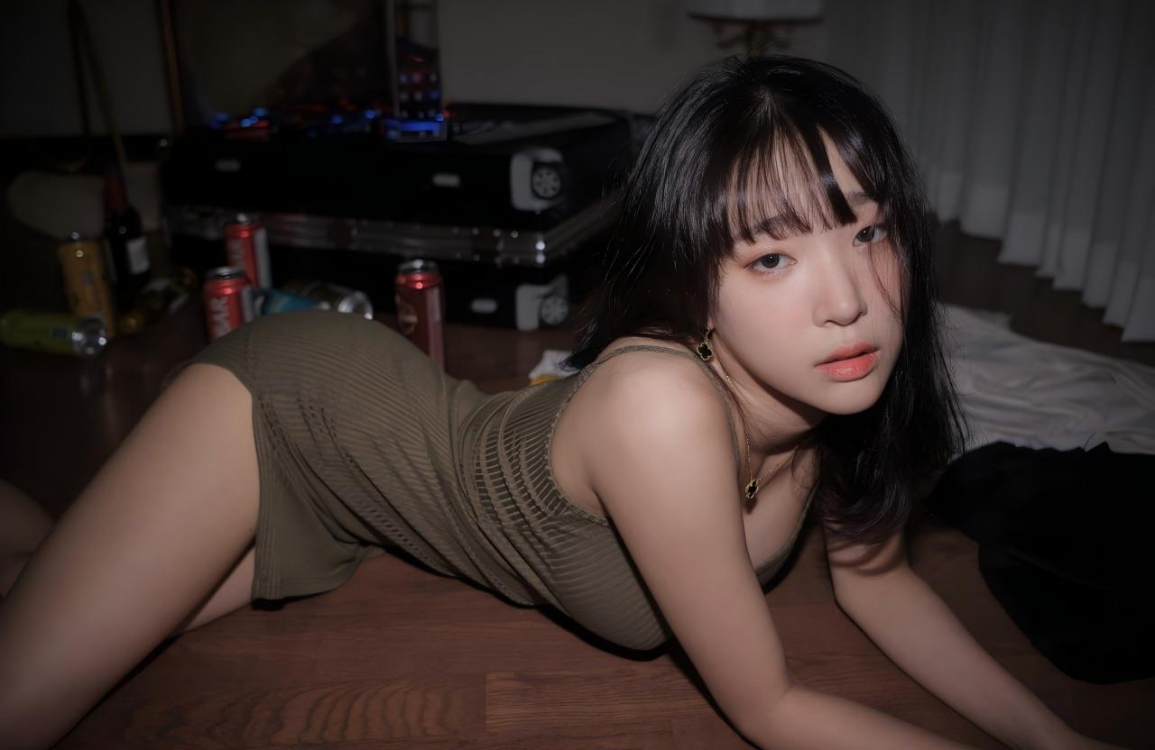 梦幻口交体验：人妻小男友的舌头绝技